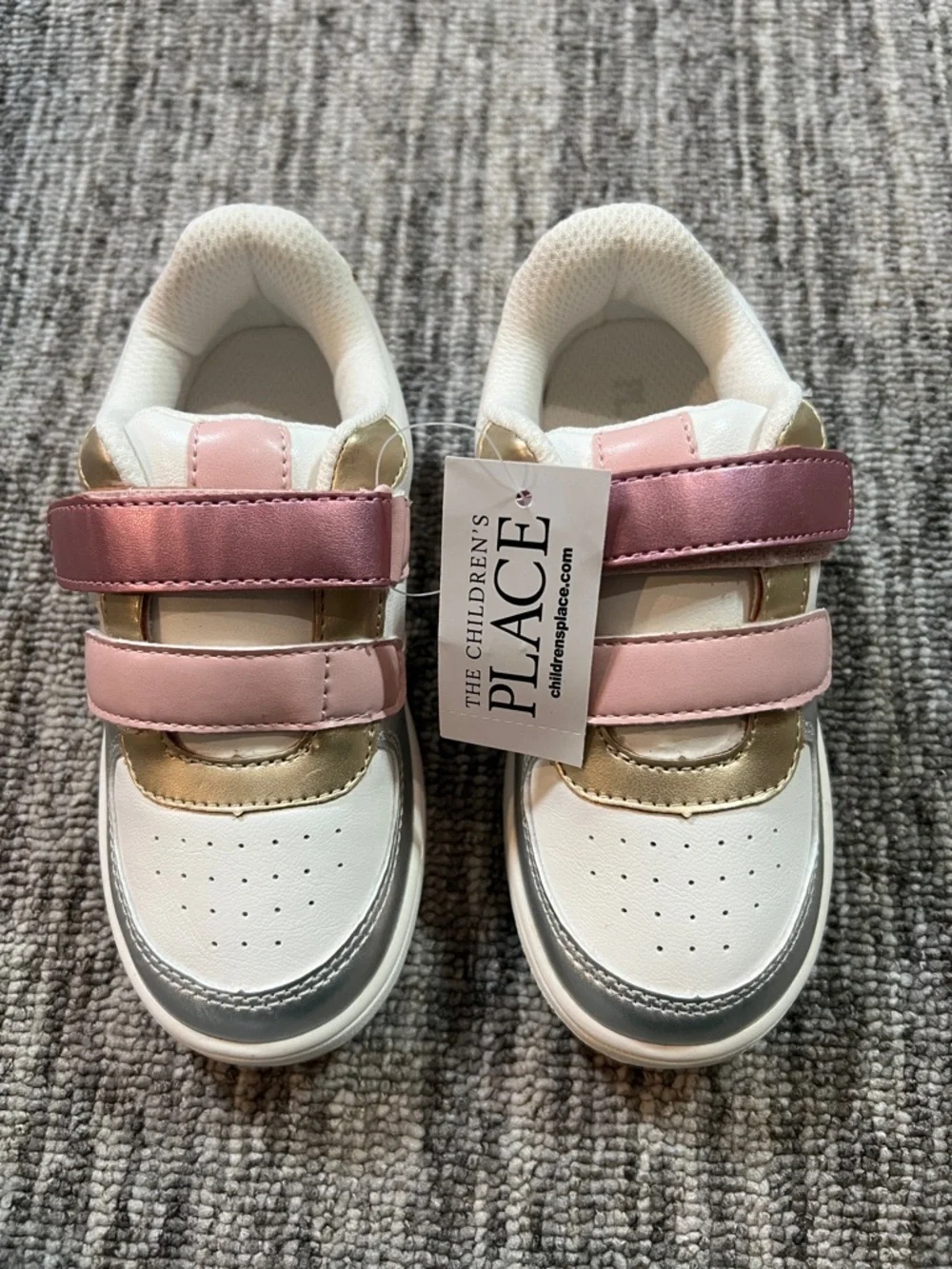 The Children's Place Toddler Girls Shakey Heart Low Top Sneakers Size